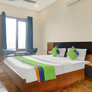 Hotel Treebo Corporate 32, Gurgaon